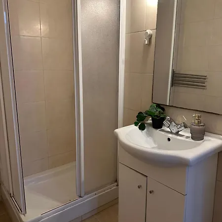 Bright Spacious 1 Bedroom Appartement Lissabon
