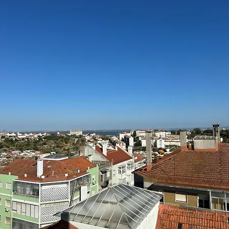 Lägenhet Bright Spacious 1 Bedroom Lisboa